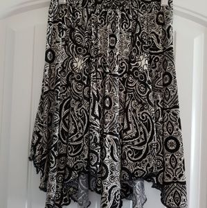 Black and white Abercrombie & Fitch skirt